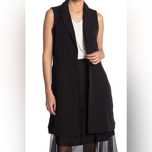 T Tahari Black Sleeveless Vest